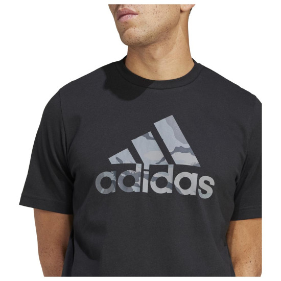 Adidas Ανδρική κοντομάνικη μπλούζα M Camo Badge Of Sport Graphic Tee Adidas Ανδρική κοντομάνικη μπλούζα M Camo Badge Of Sport Graphic Tee